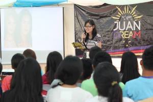 Giving seminar in "How Write Personal Testimony" & "How to Use Four Spiritual Booklet" 